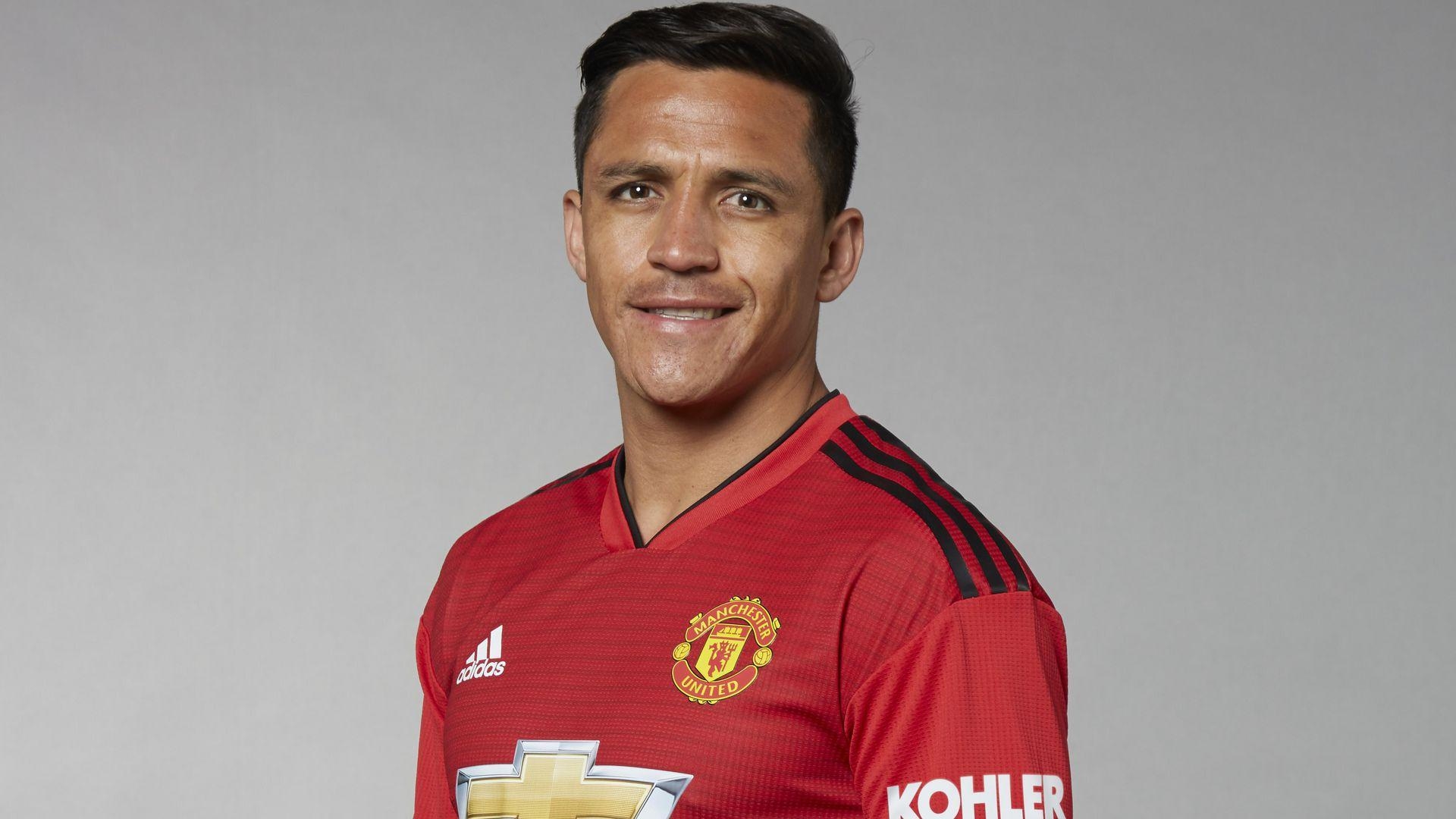 1920x1080 Alexis Sanchez: Man Utd's objective must be to win trophies in 2018, Desktop