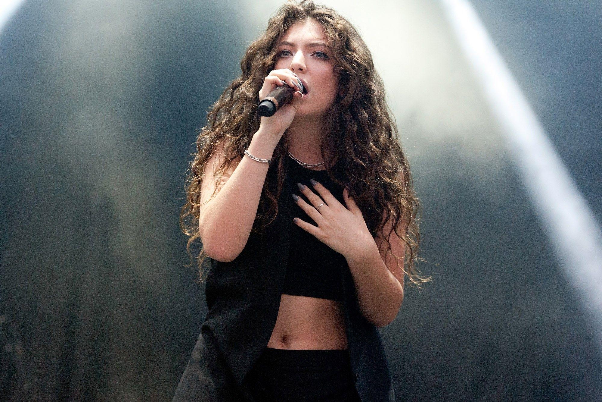 2000x1340 lorde wallpaper and background, Desktop