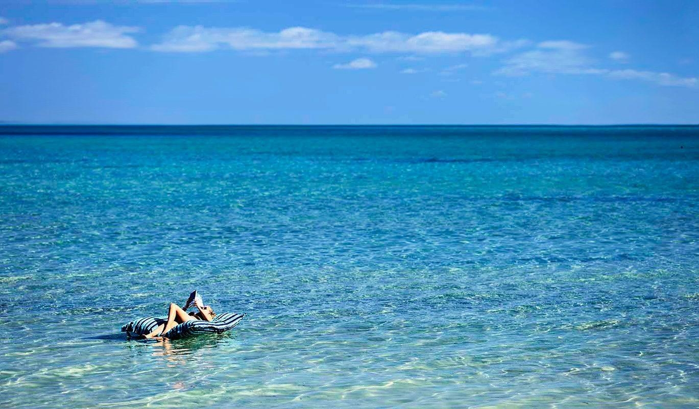 1370x800 Luxury Mozambique Beach Lodge. Azura Benguerra Island. Art Of Safari, Desktop