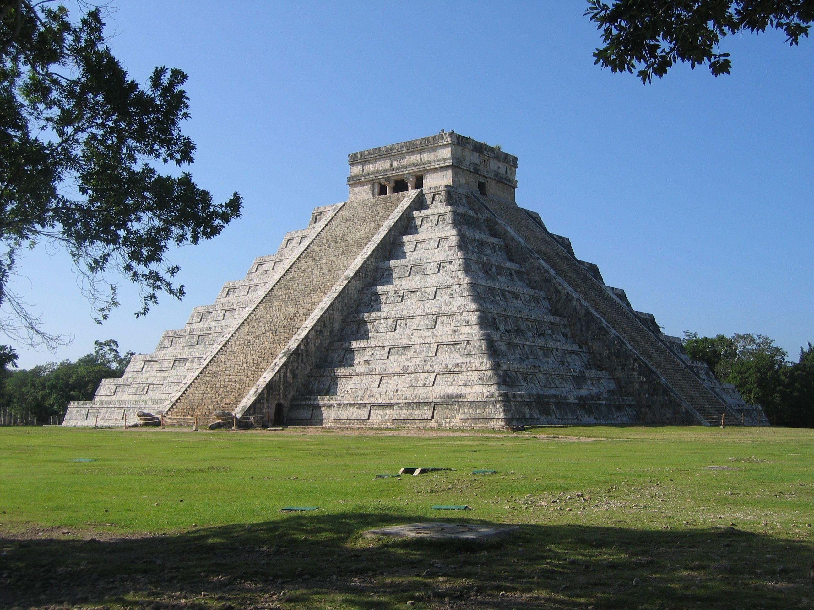 2600x1950 Best image about Chichen Itza Ball Court, Desktop