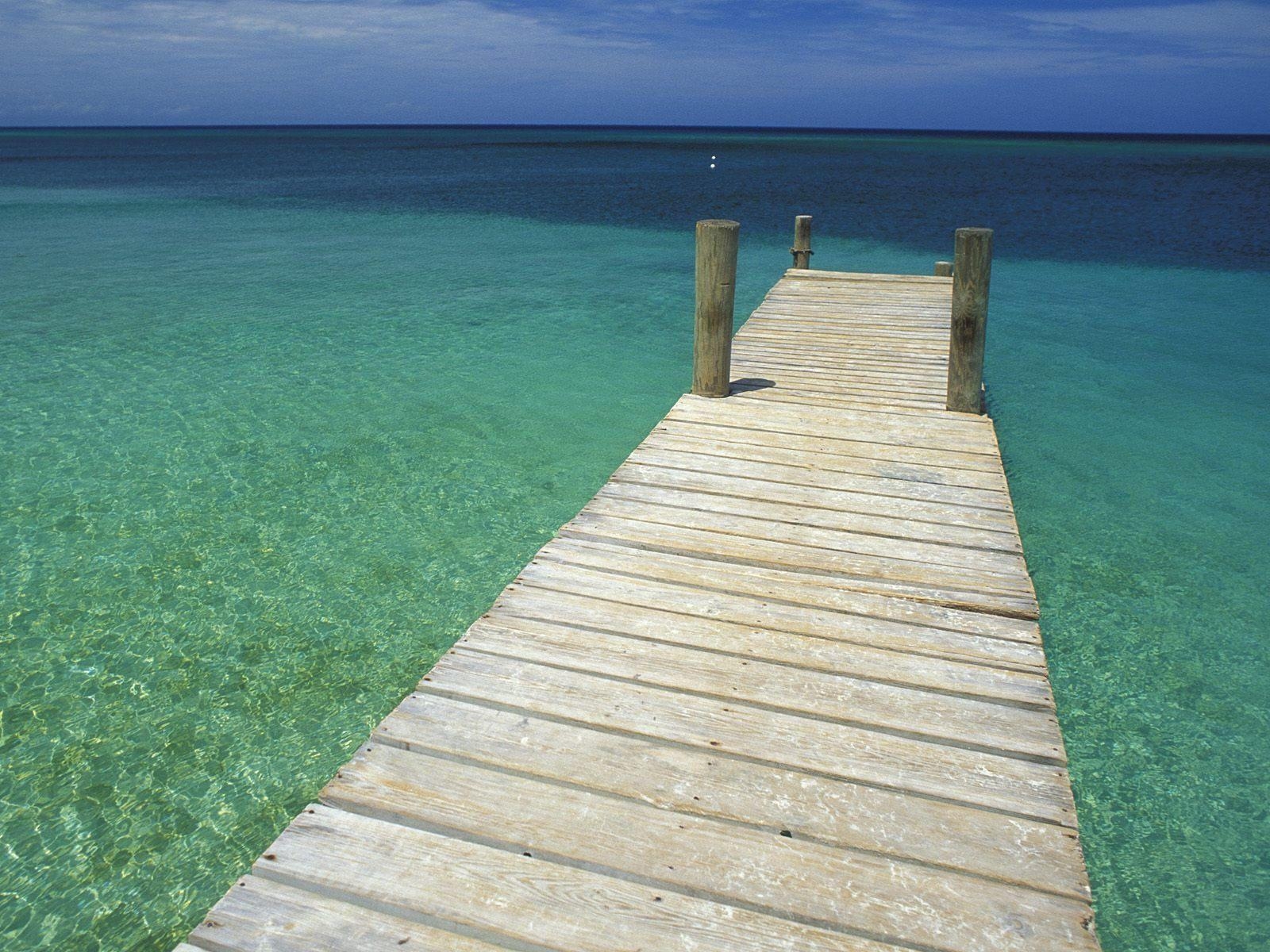 1600x1200 West End Bay Roatan, Desktop