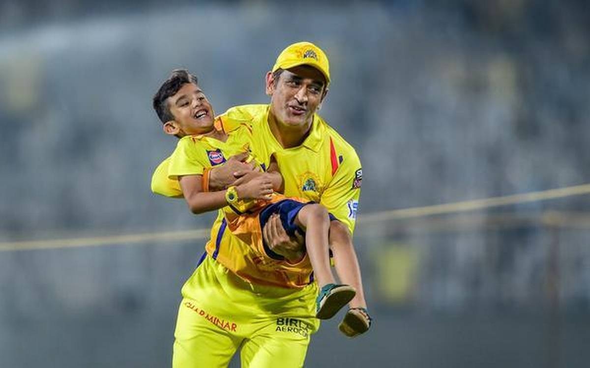 1200x750 IPL 2019: MS Dhoni joins Watson and Tahir's sons in playful run Hindu BusinessLine, Desktop