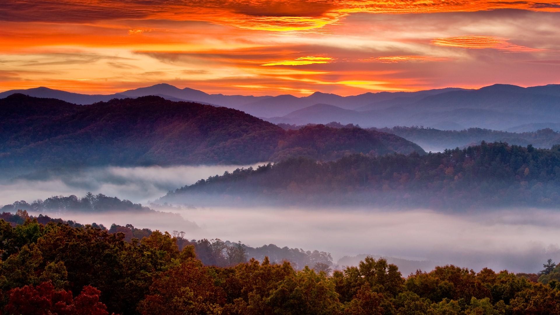 1920x1080 Sunrise over the Smoky Mountains in autumn from the Foothills, Desktop