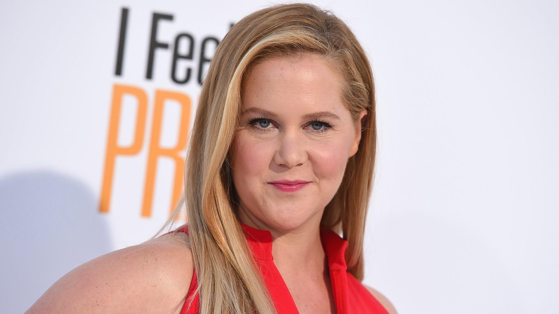 1920x1080 Amy Schumer pregnant with 1st child, Desktop