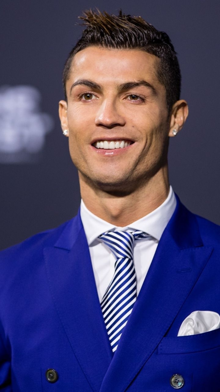 720x1280 Cristiano Ronaldo, soccer, celebrity, smile,  wallpaper. Ronaldo wallpaper, Ronaldo football, Ronaldo HD image, Phone