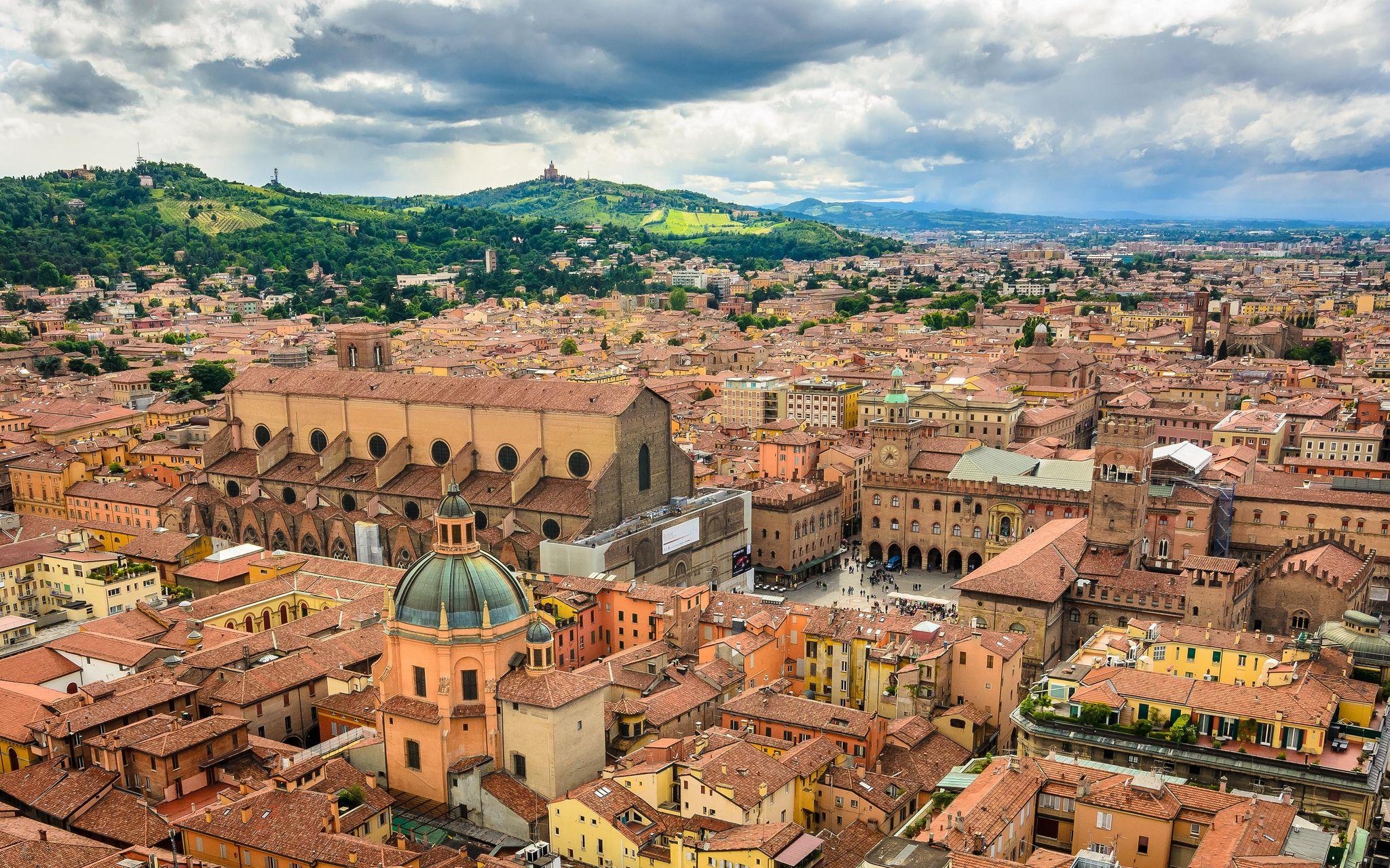 2050x1280 Best HD Bologna Wallpaper, Desktop