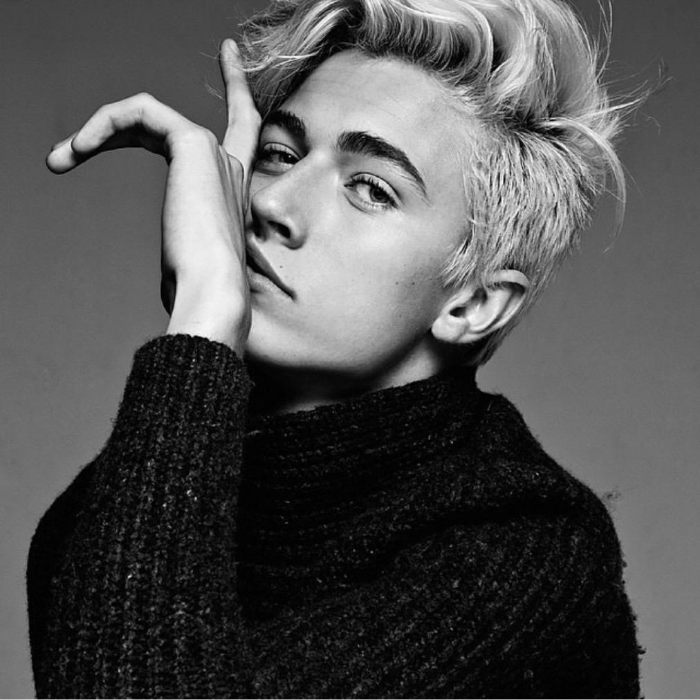 1020x1020 LUCKY BLUE SMITH, JUSTIN BIEBER HONORED BY MODELS.COM, Phone