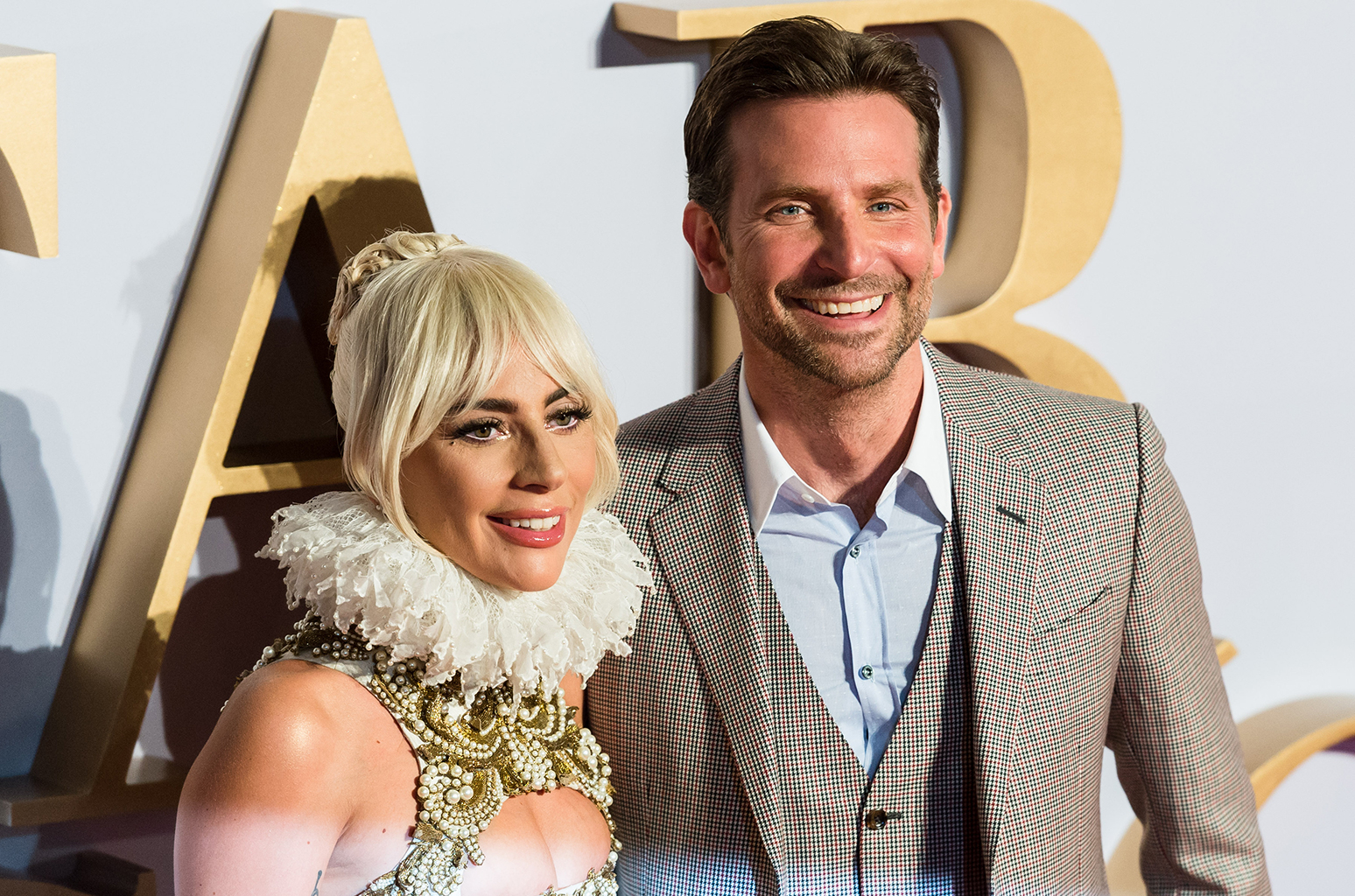 1550x1030 Lady Gaga & Bradley Cooper Confirmed for Oscars Performance, Desktop