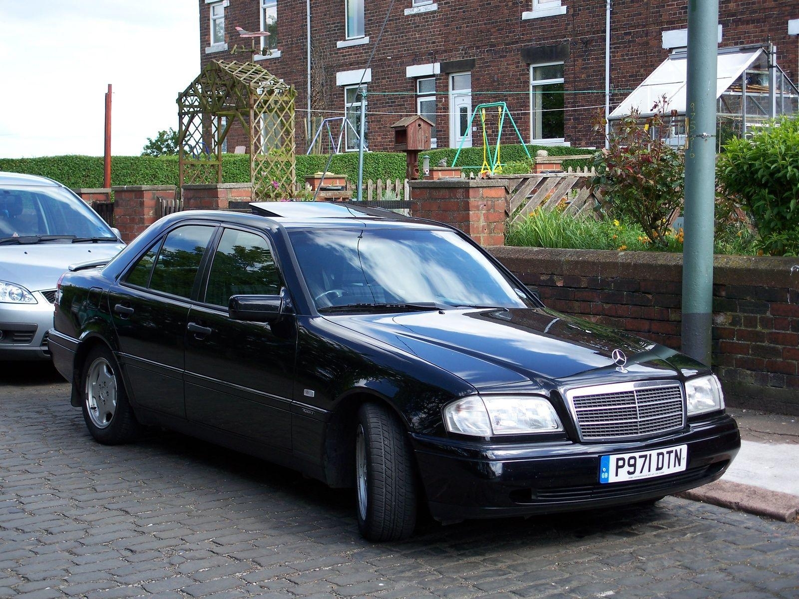 1600x1200 Mercedes Benz C36 AMG And Photo, Desktop