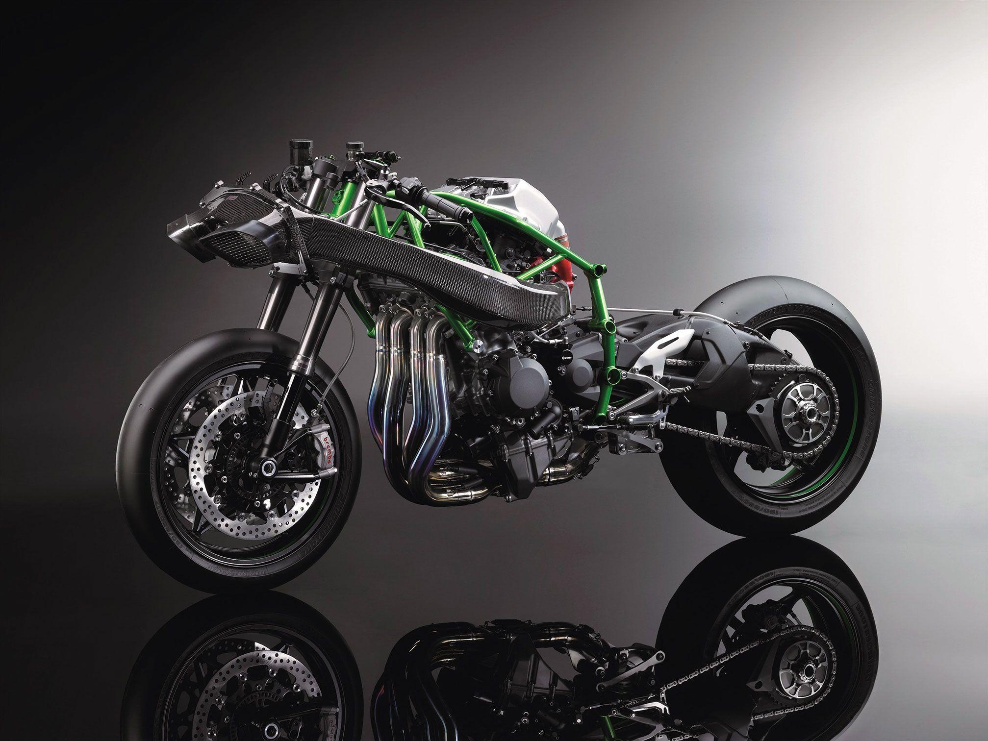 2020x1520 Kawasaki Ninja H2R Supercharged Review, Desktop