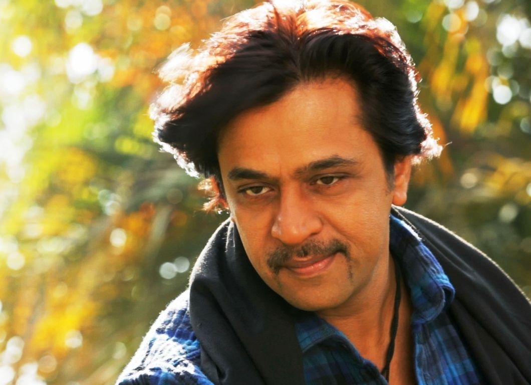 1060x770 Arjun Sarja Photo, Picture, Wallpaper, Desktop