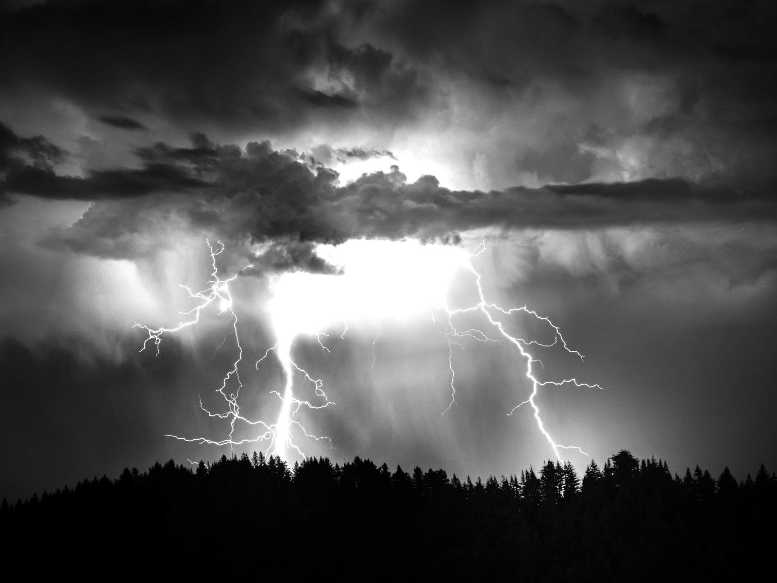 1600x1200 Rain, Storm, HD Wallpaper, Beautiful, Sky, Nature Image, Nature, Thunderstorm, lightning Clouds, Desktop