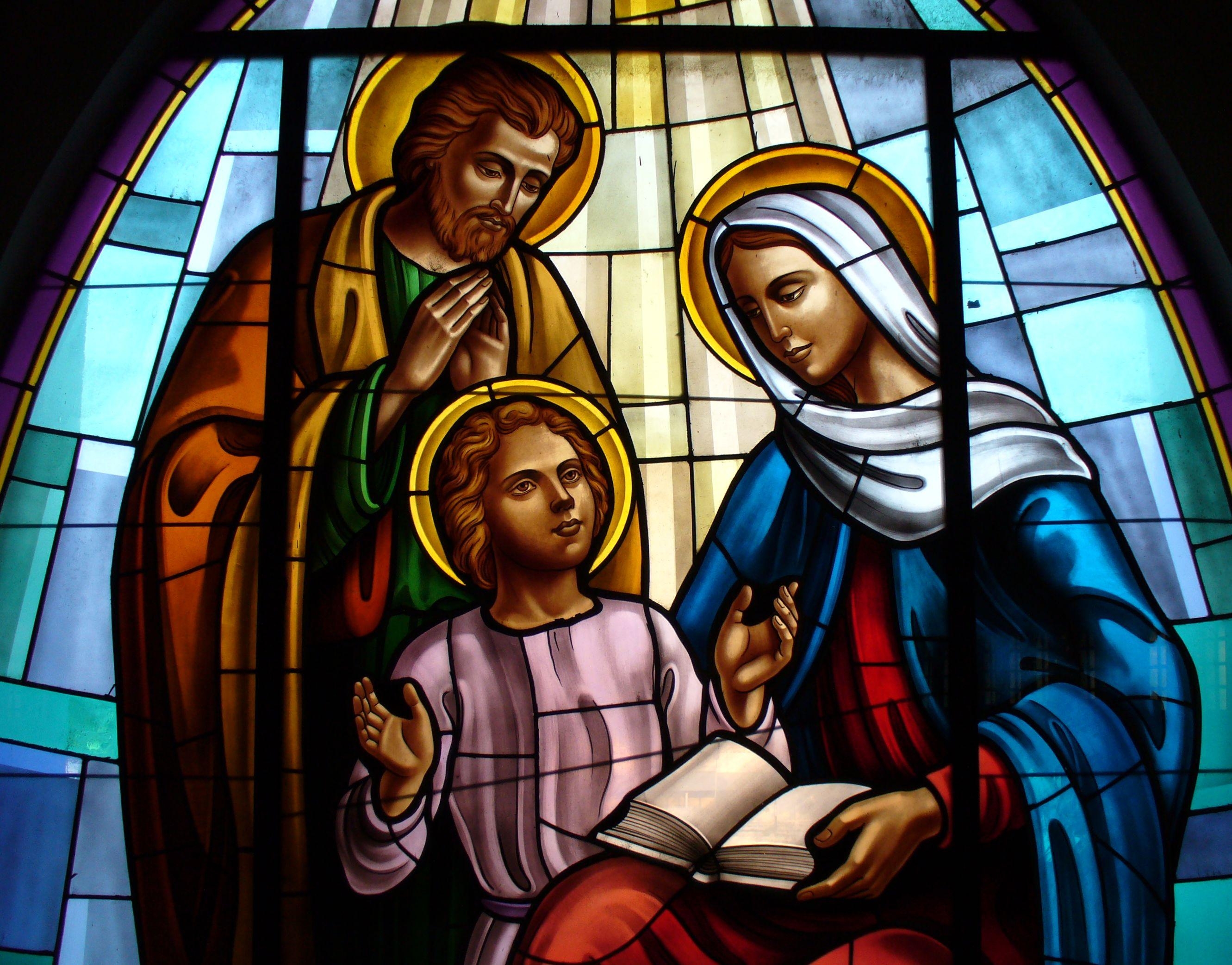 2670x2090 Holy Family, Desktop