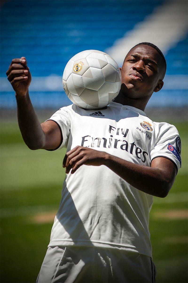 800x1200 Vinicius Jr. Real MadridX Champions of Europe, Phone