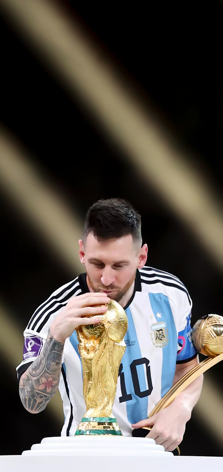 760x1600 Messi kissing world cup wallpaper, Phone