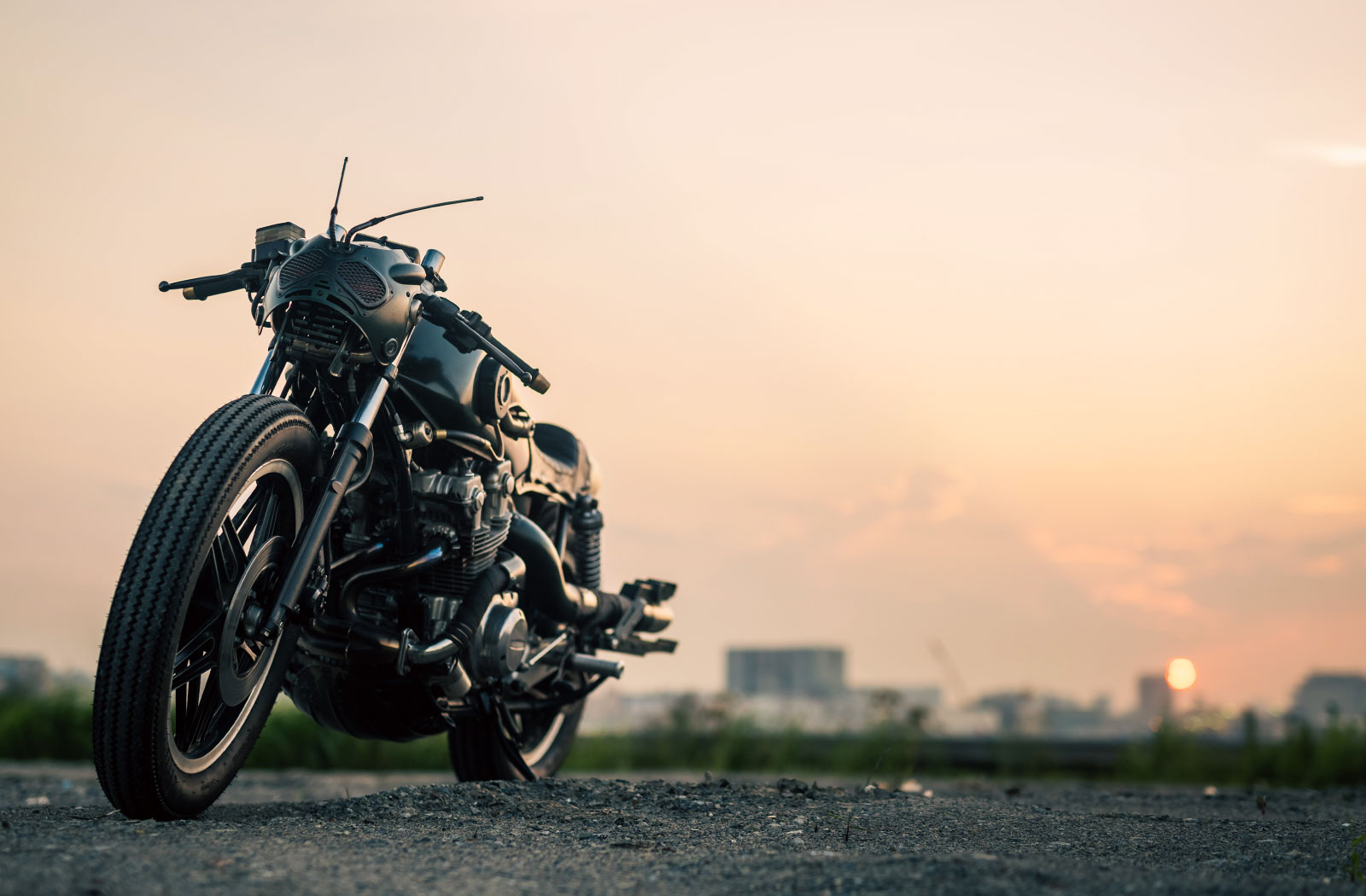 1600x1050 Kamen Rider Black Sun Motorcycle of the Cafe Racers, Desktop