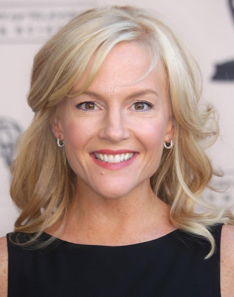 810x1030 Picture of Rachael Harris Of Celebrities, Phone