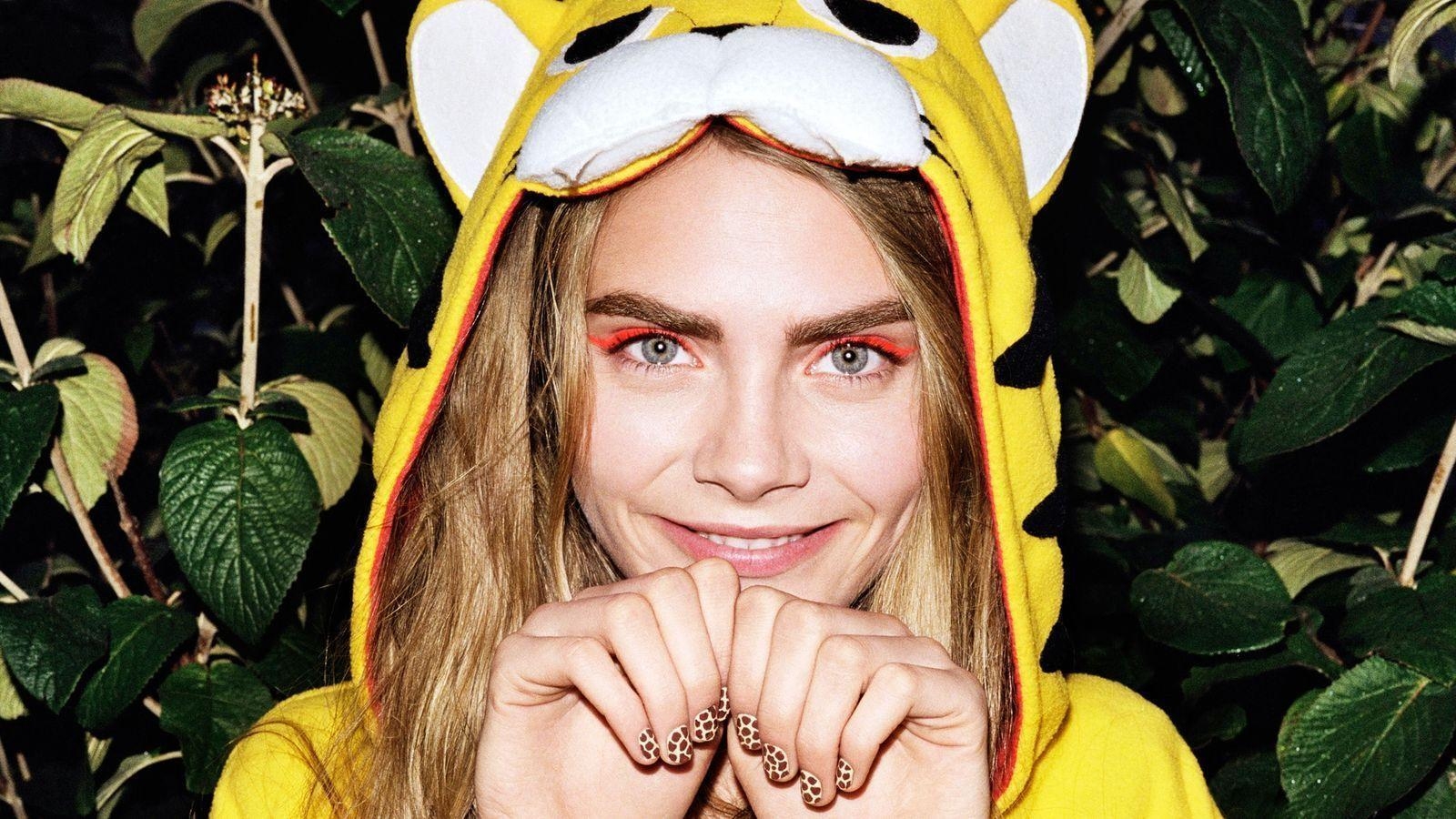 1600x900 Cara Delevingne 1080p Wallpaper, Picture, Image, Desktop