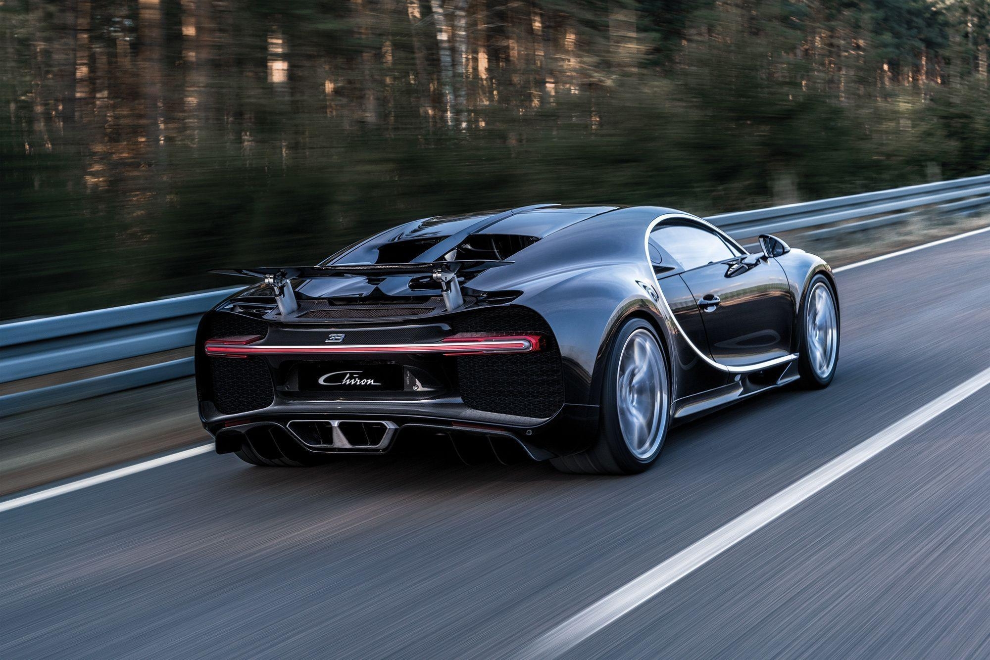 2000x1340 Bugatti Chiron 2017 HD wallpaper free download, Desktop