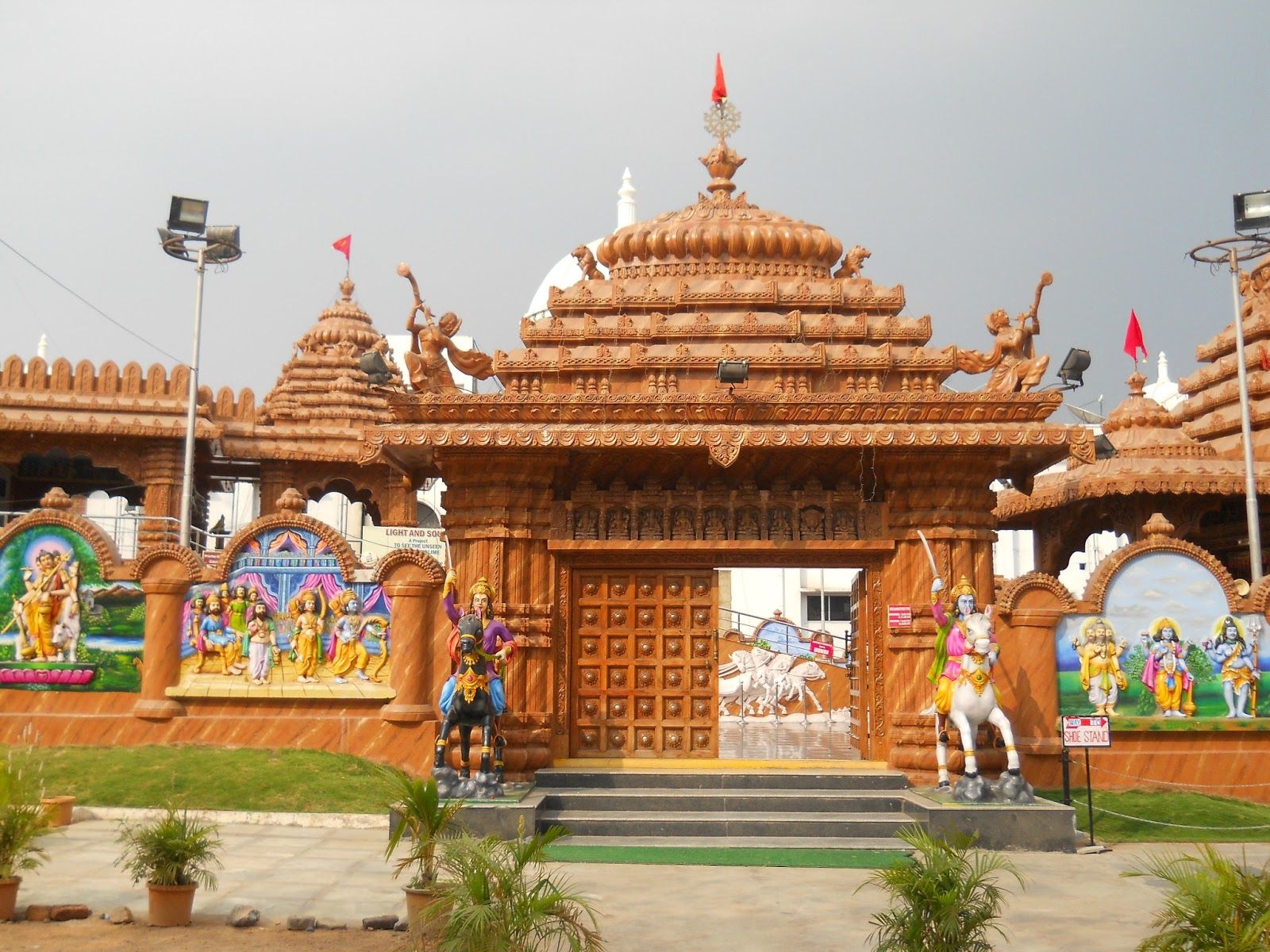 1600x1200 Puri Tour Packages, 2N 3D Jagannath Puri Temple Tour Packages, Desktop