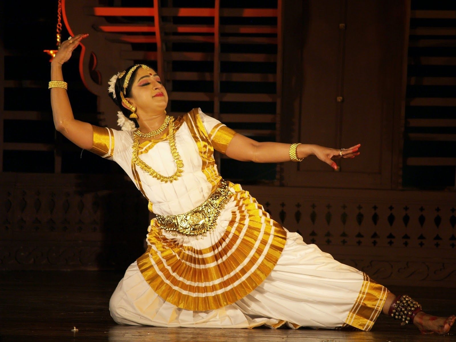 1600x1200 infoWorld: MOHINIYATTAM, Desktop