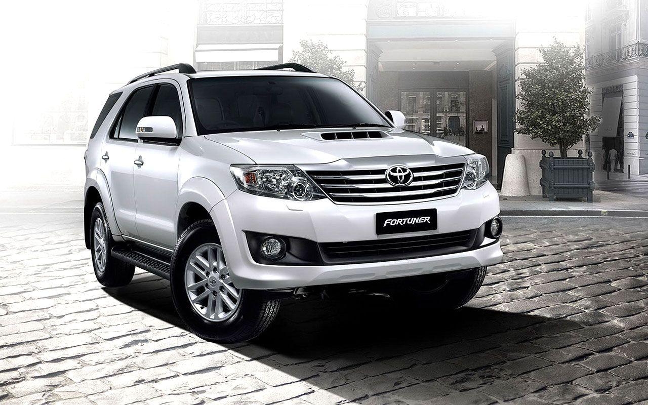 1280x800 Toyota Fortuner Picture Best Selling SUV in Asia, Desktop