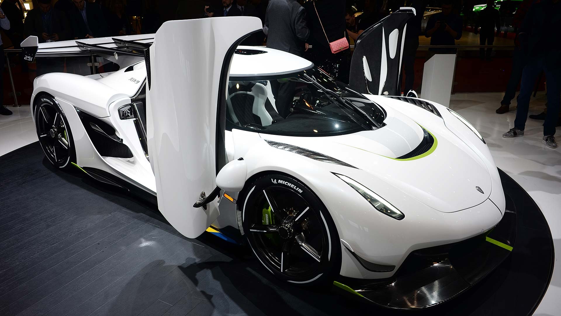 1920x1080 Everything incredible about the new 300mph Koenigsegg Jesko, Desktop