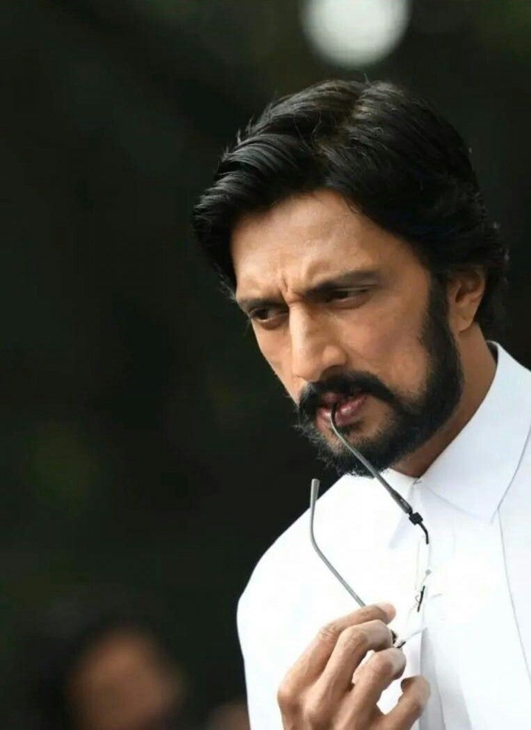 770x1050 Kiccha. Actor photo, Actor picture, Actors image, Phone