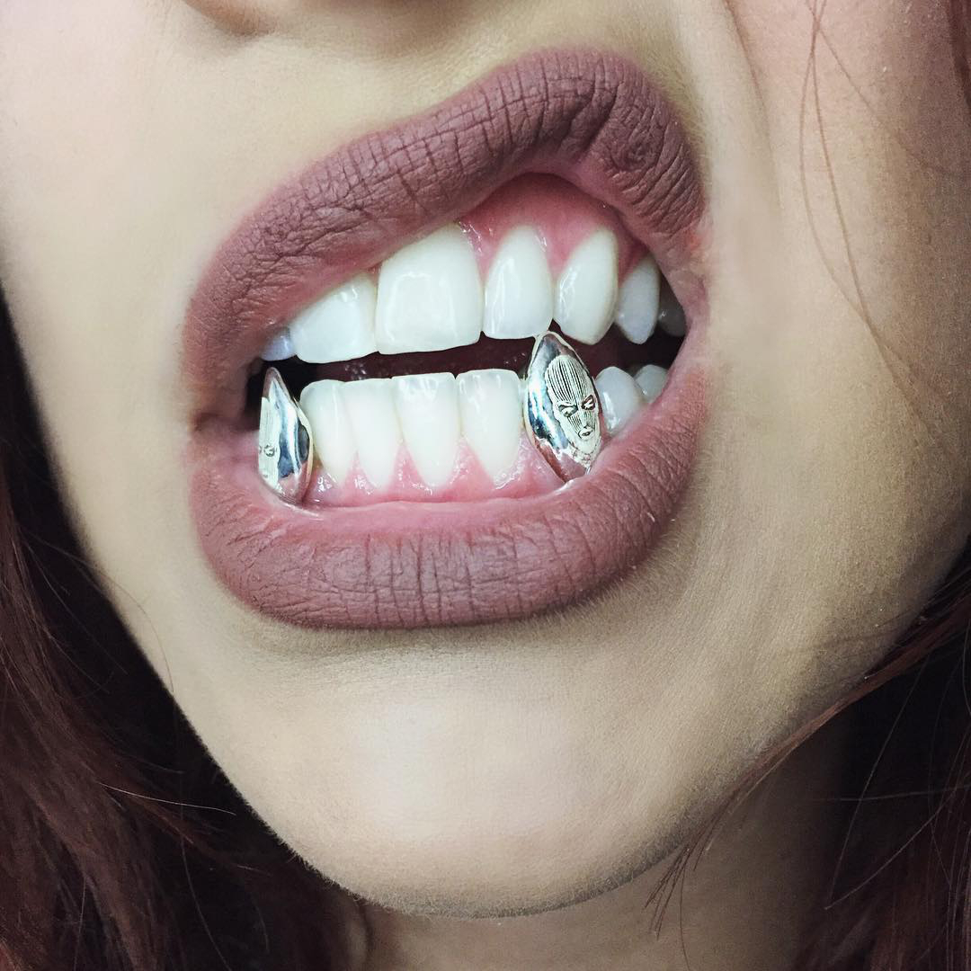 1080x1080 Mood Board. Grillz, Grillz teeth, Girl grillz, Phone