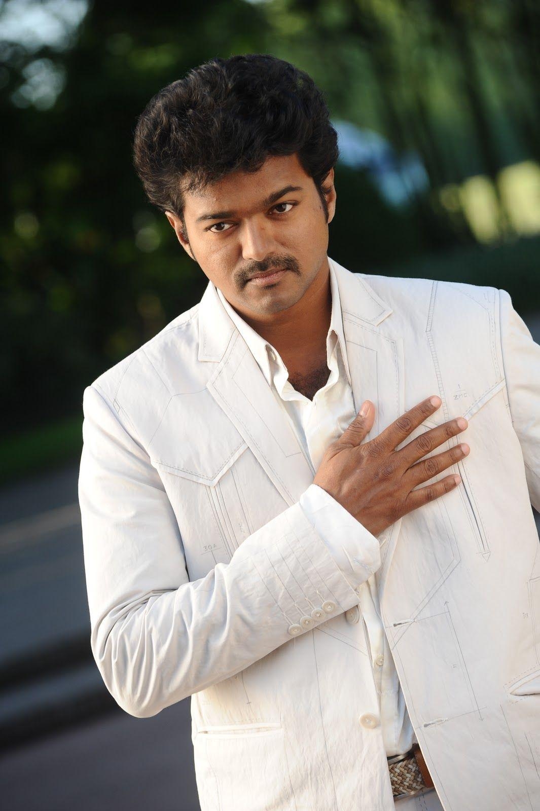 1070x1600 beautiful ilayathalapathi vijay courtshoot mobile desktop download, Phone