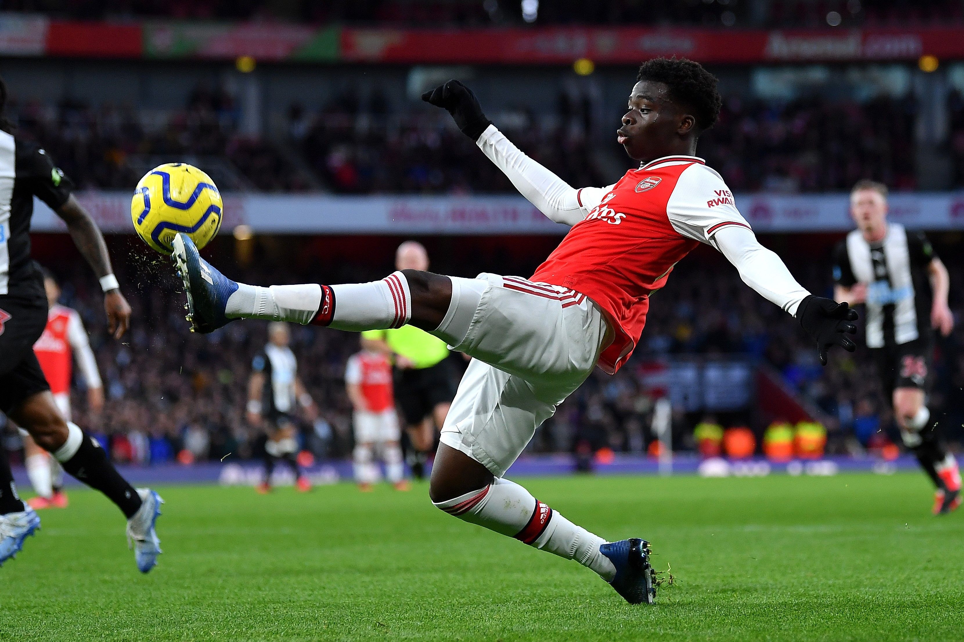 3330x2220 Saka Thriving As Arsenal's Attacking Full Back, Desktop