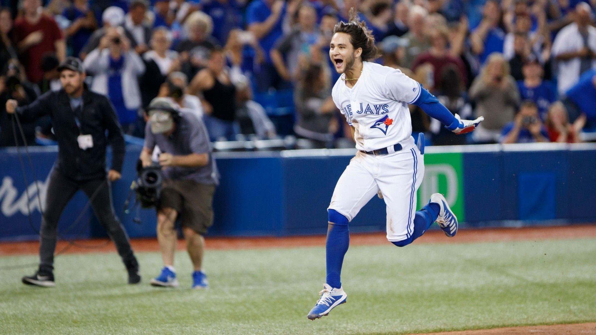 1920x1080 Blue Jays Top The Yankees With Bo Bichette Walk Off Solo Home Run. Sporting News Canada, Desktop