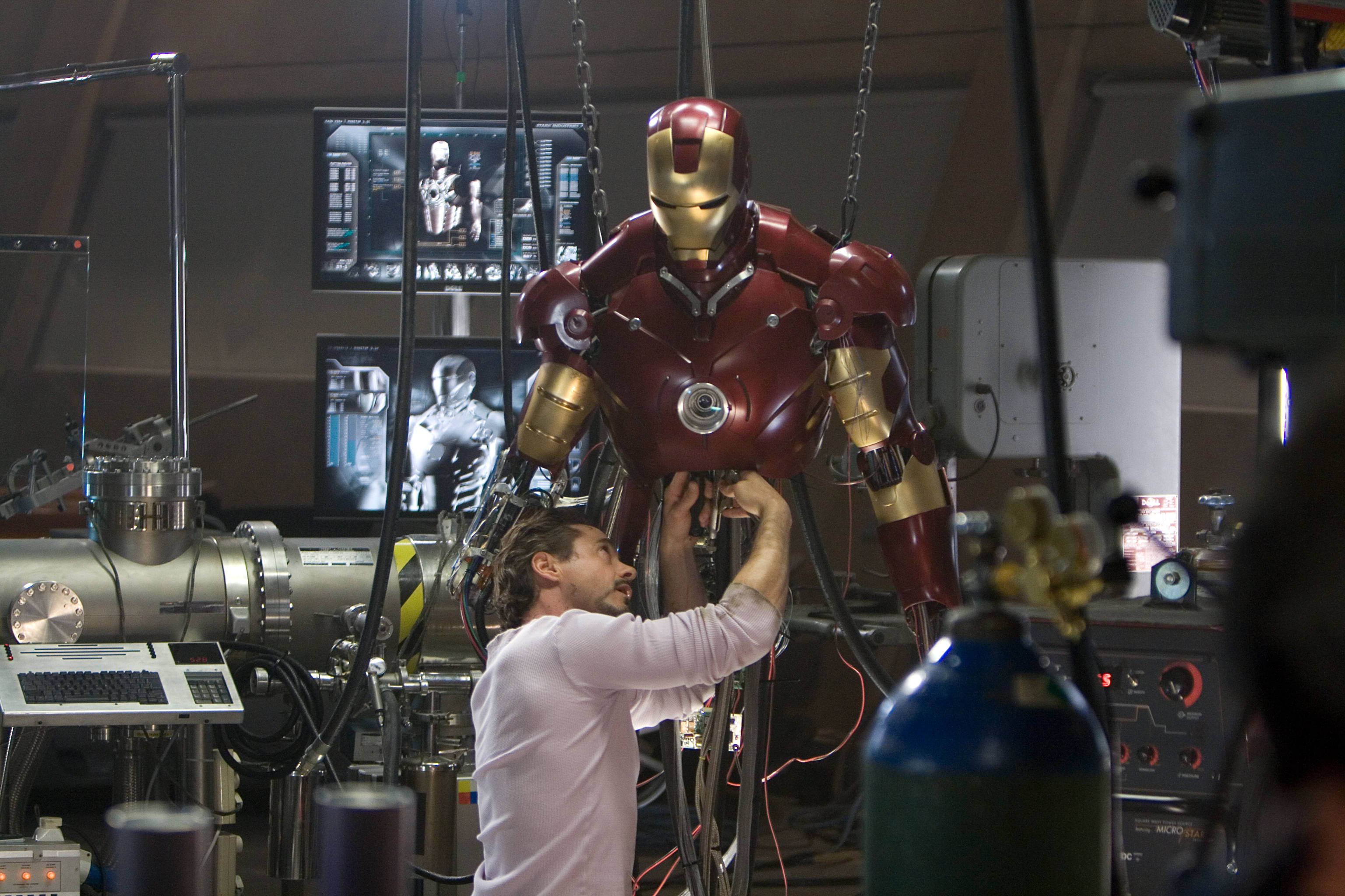 3080x2050 Tony Stark's Iron Man Dream Lab, Desktop