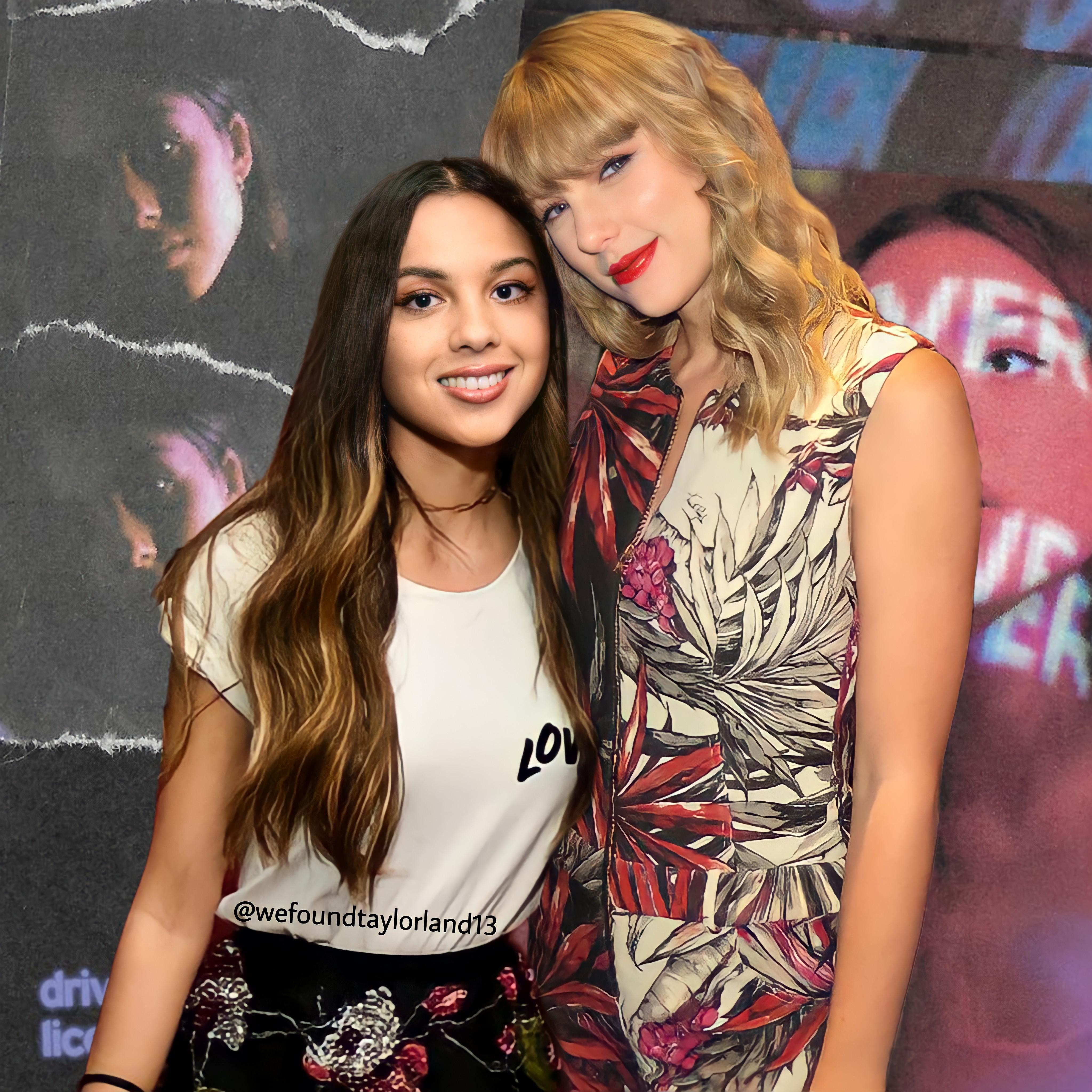 4100x4100 Olivia Rodrigo and Taylor Swift, Phone