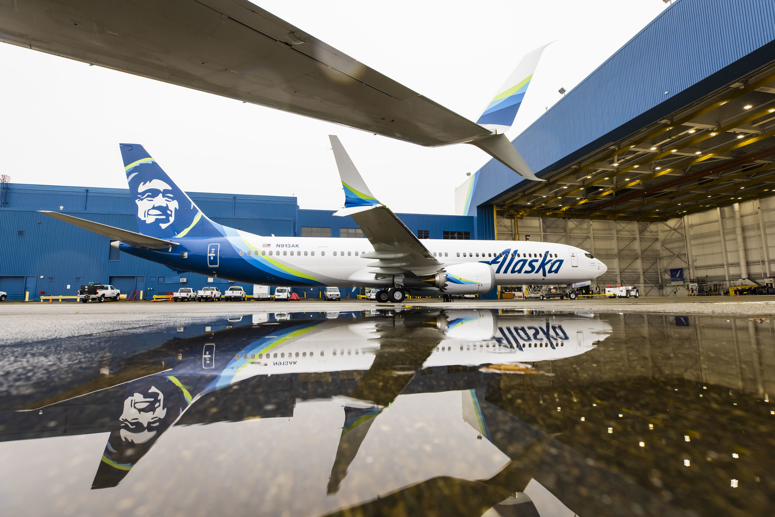 2700x1810 Alaska Airlines Takes Delivery Of Its First Boeing 737 9 MAX Aircraft 2021, Desktop