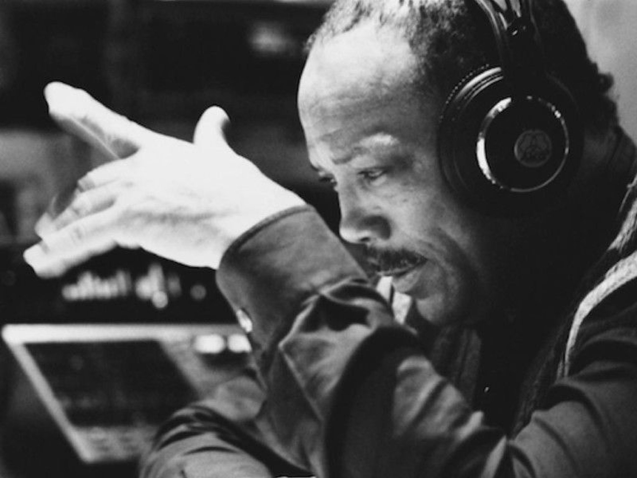 2050x1540 REVIEW: Quincy Jones Life In Song 85th birthday concert is a Thriller, Desktop