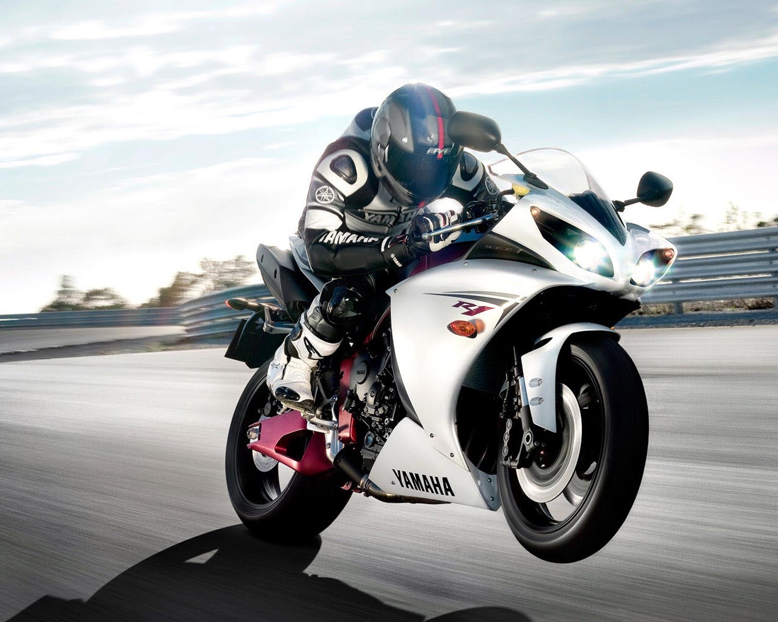 1600x1280 Motor Sport Wallpaper Sport Sports HD Free Wallpaper Background, Desktop