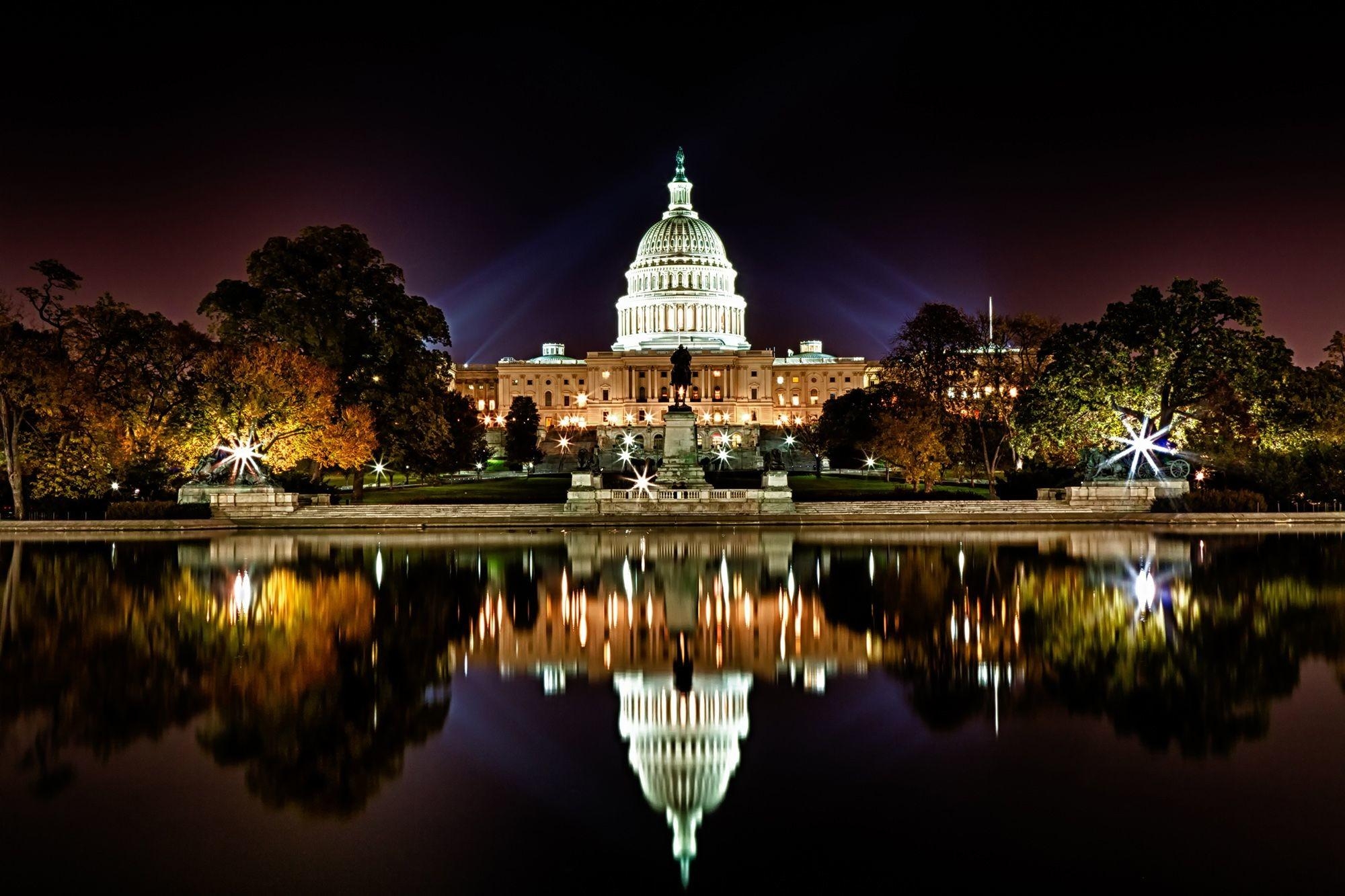 2000x1340 Beautiful Night Time Wallpaper Of The United States Capitol Building, Desktop