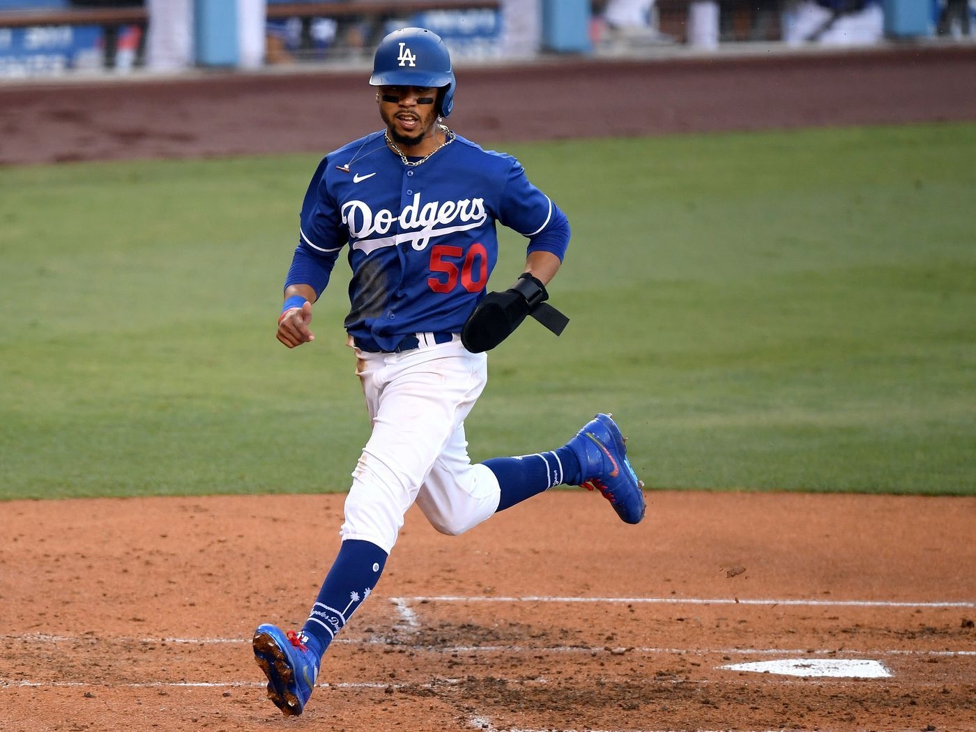 1400x1050 Mookie Betts, Dodgers reportedly 'closing in' on contract extension Blue LA, Desktop