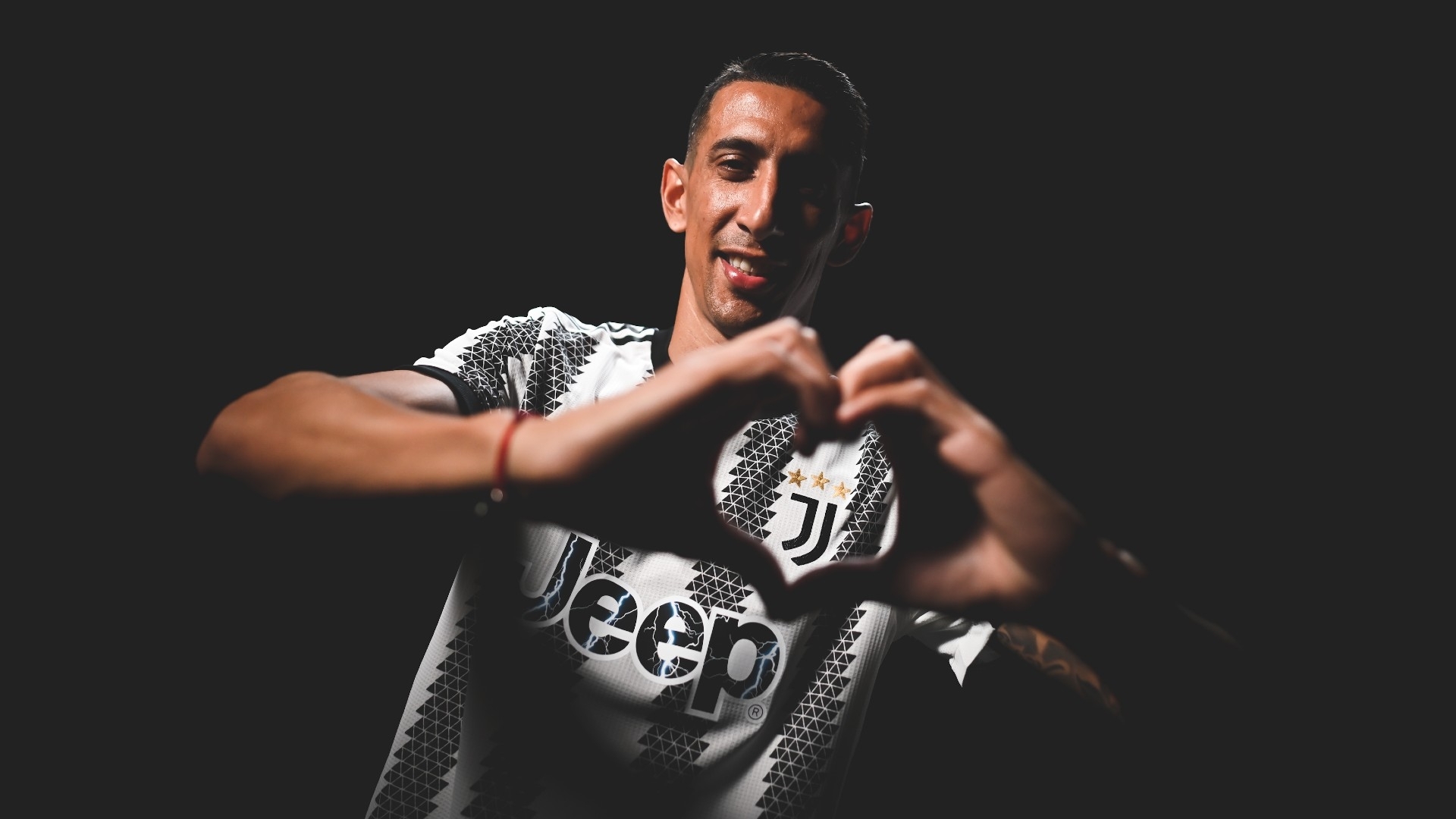 1920x1080 Juventus seal Di Maria signing as Barcelona target joins on a free transfer. Goal.com US, Desktop