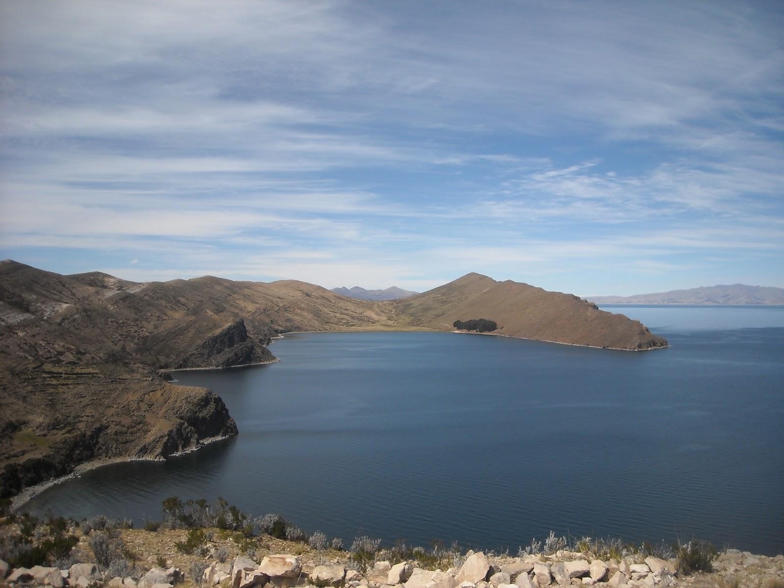 1600x1200 Backpacking Central And South America: Copacabana Titicaca, Desktop