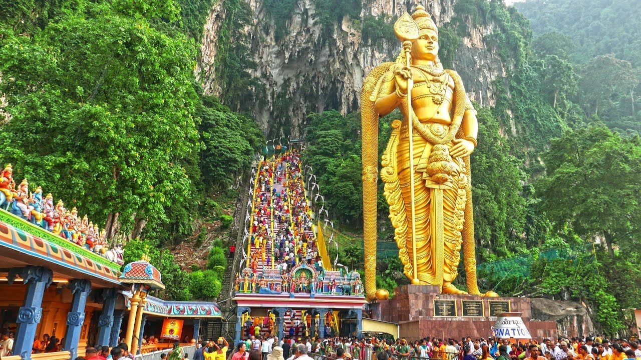 1280x720 Malaysia, Batu Caves, Kuala Lumpur, Thaipusam festival. Murugan Temple, Desktop