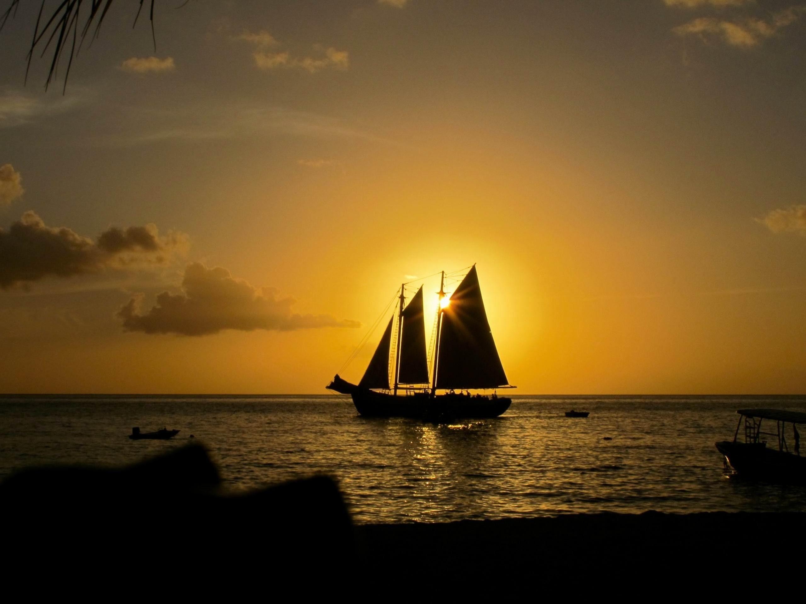 2560x1920 Sunsets: Saint Vincent Granadines Grenadines Sunset Sea Sailboat, Desktop