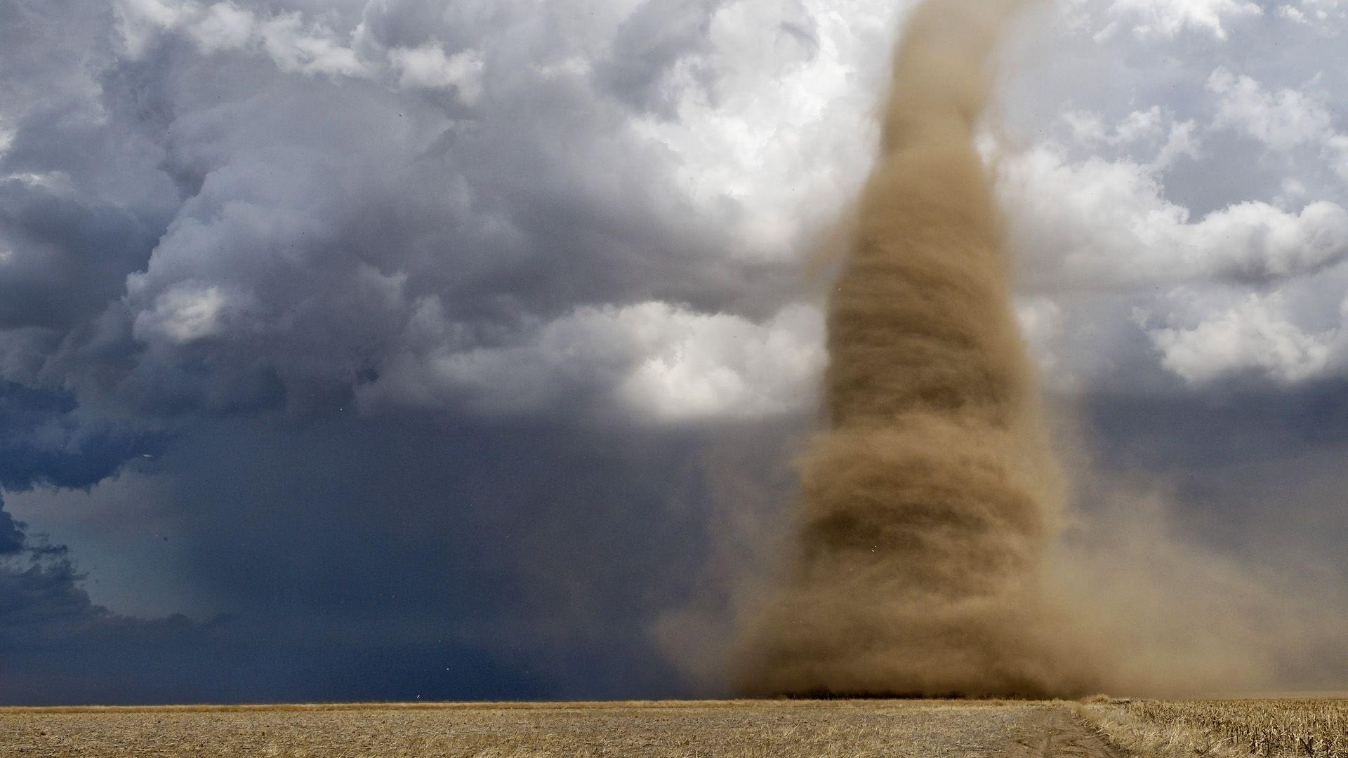 1920x1080 Storms Tornadoes: Kansas Tornado: A Rare Close Up Of A Tornado, Desktop