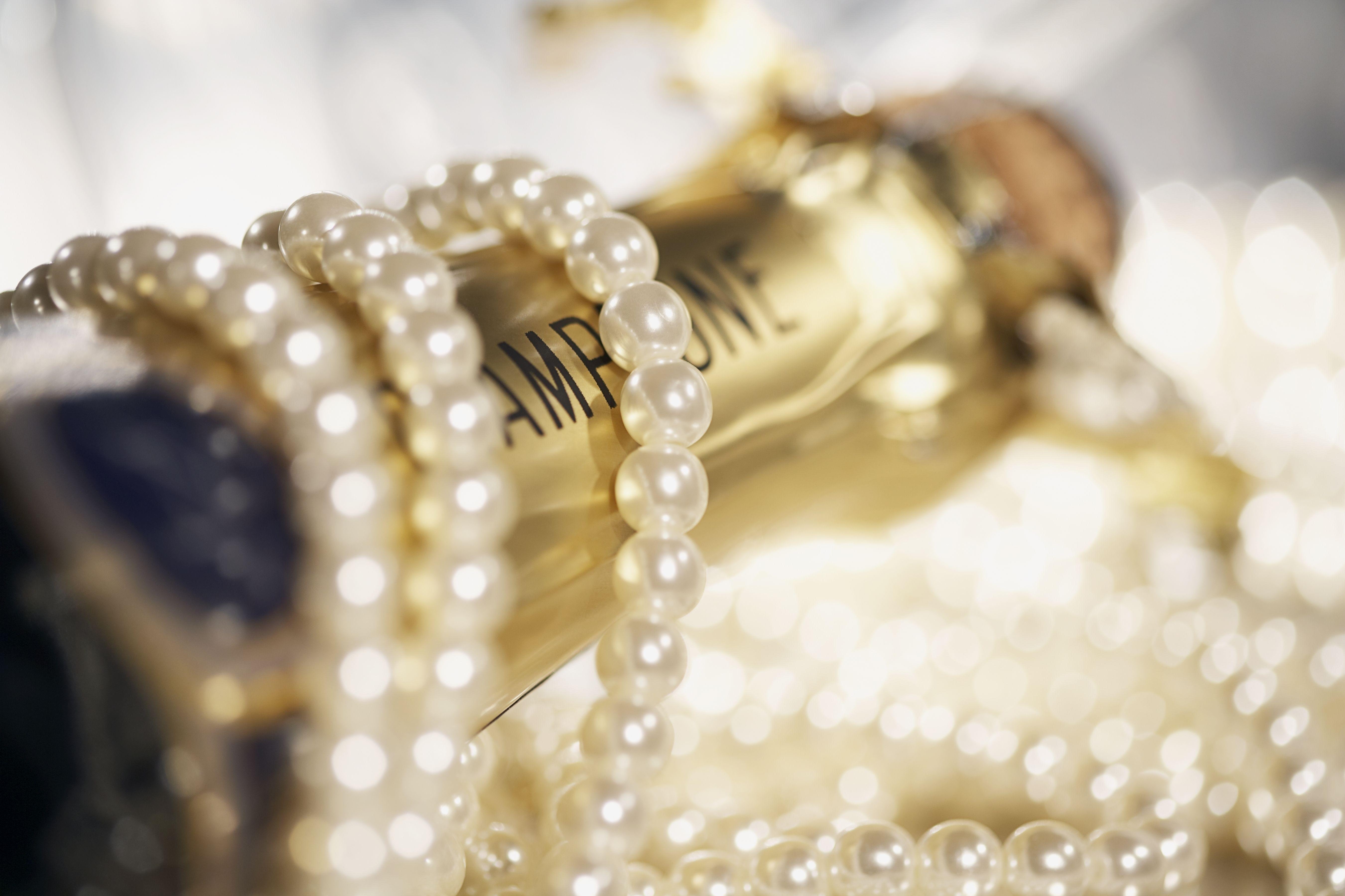 5400x3600 pearl, beads, Macro, bottle, champagne wallpaper and image, Desktop