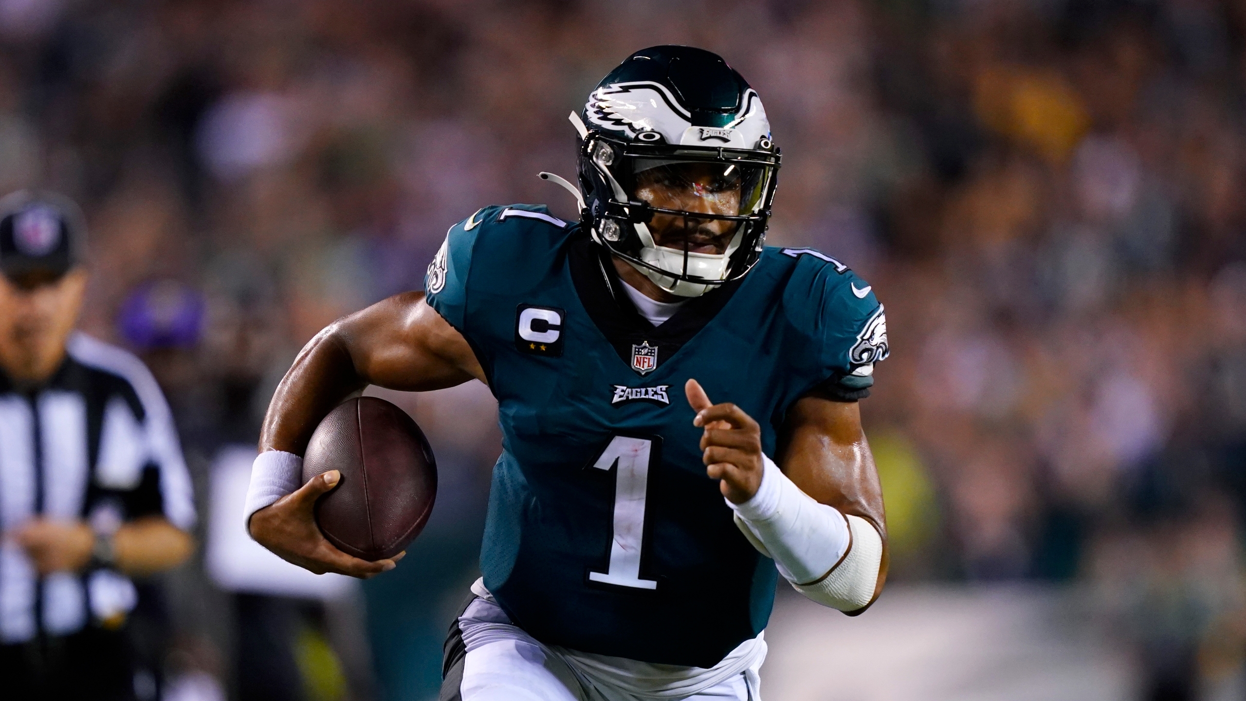 2560x1440 Hurts, So Good! Eagles QB Dominant In 24 7 Win Over Vikings, Desktop