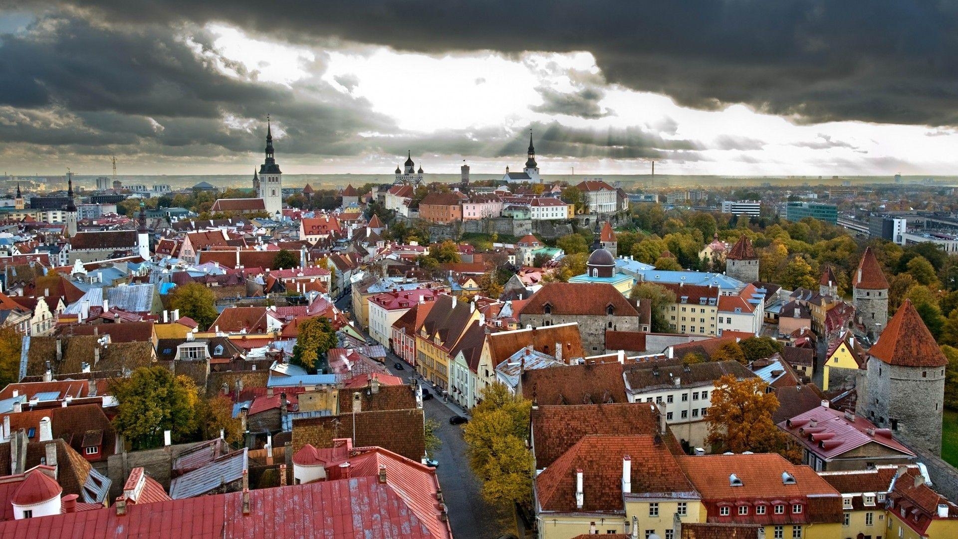 1920x1080 Tallinn Tag wallpaper: Winter Tallinn Estonia Church Balcony City, Desktop