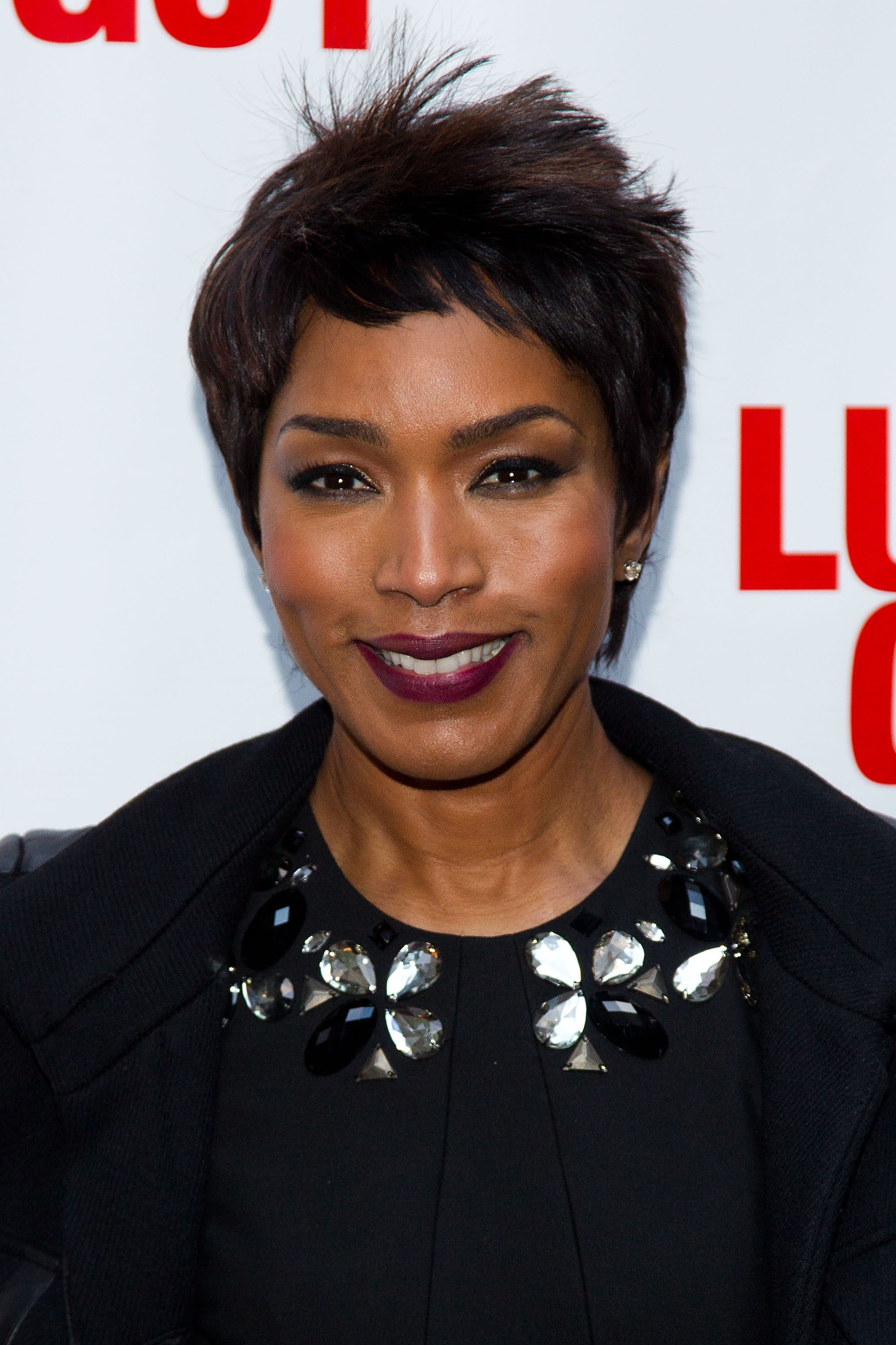 2000x3000 Picture of Angela Bassett Of Celebrities, Phone