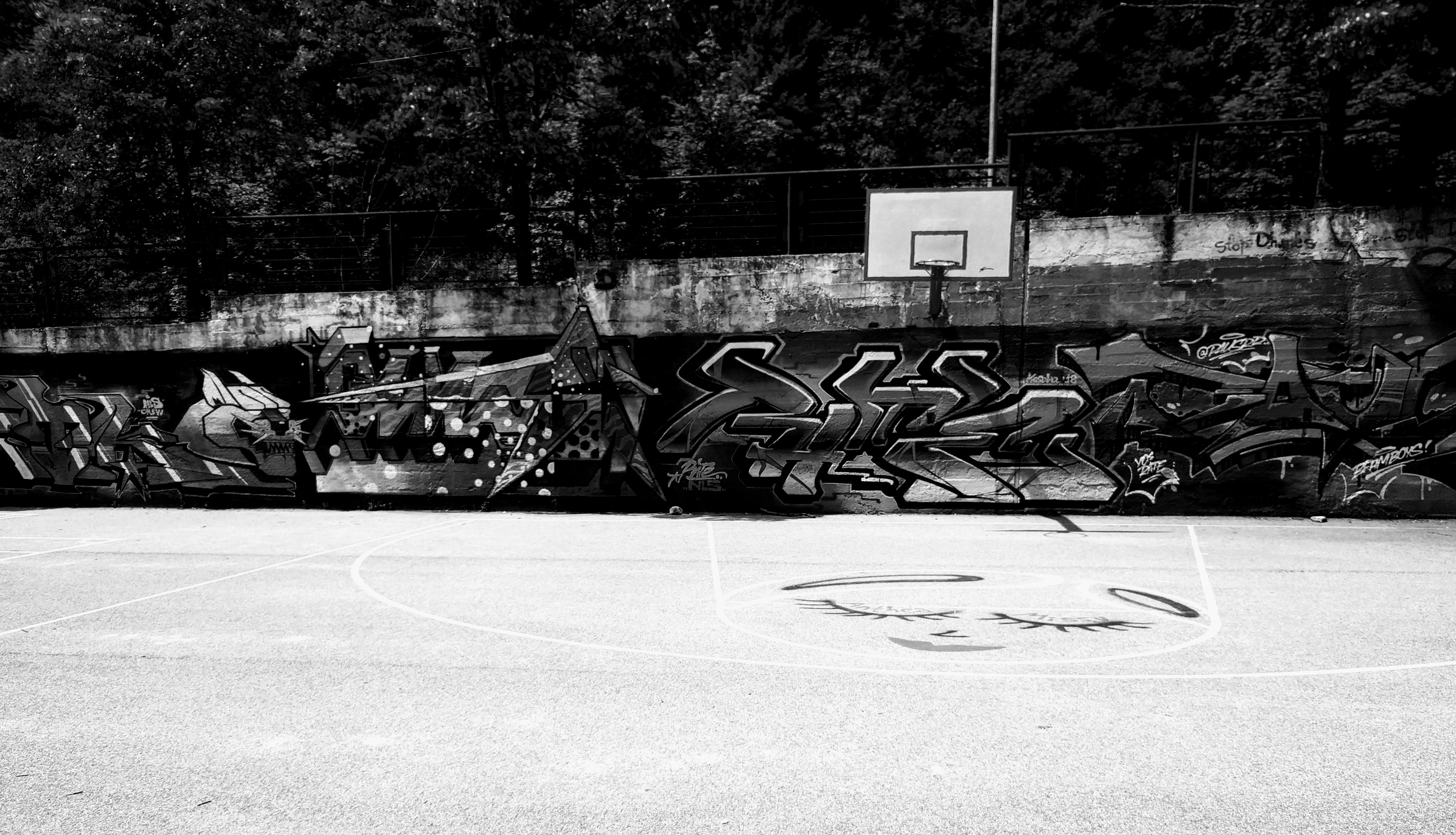 4040x2320 Wallpaper, basketball, graffiti, monochrome, Desktop