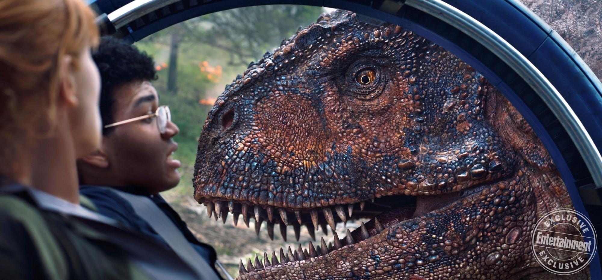 2000x940 New Image from Jurassic World: Fallen Kingdom, Dual Screen